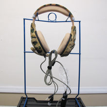 Load image into Gallery viewer, Beexellent Pro Gaming Headset GM-500 Camouflage w/ Blue Spikes
