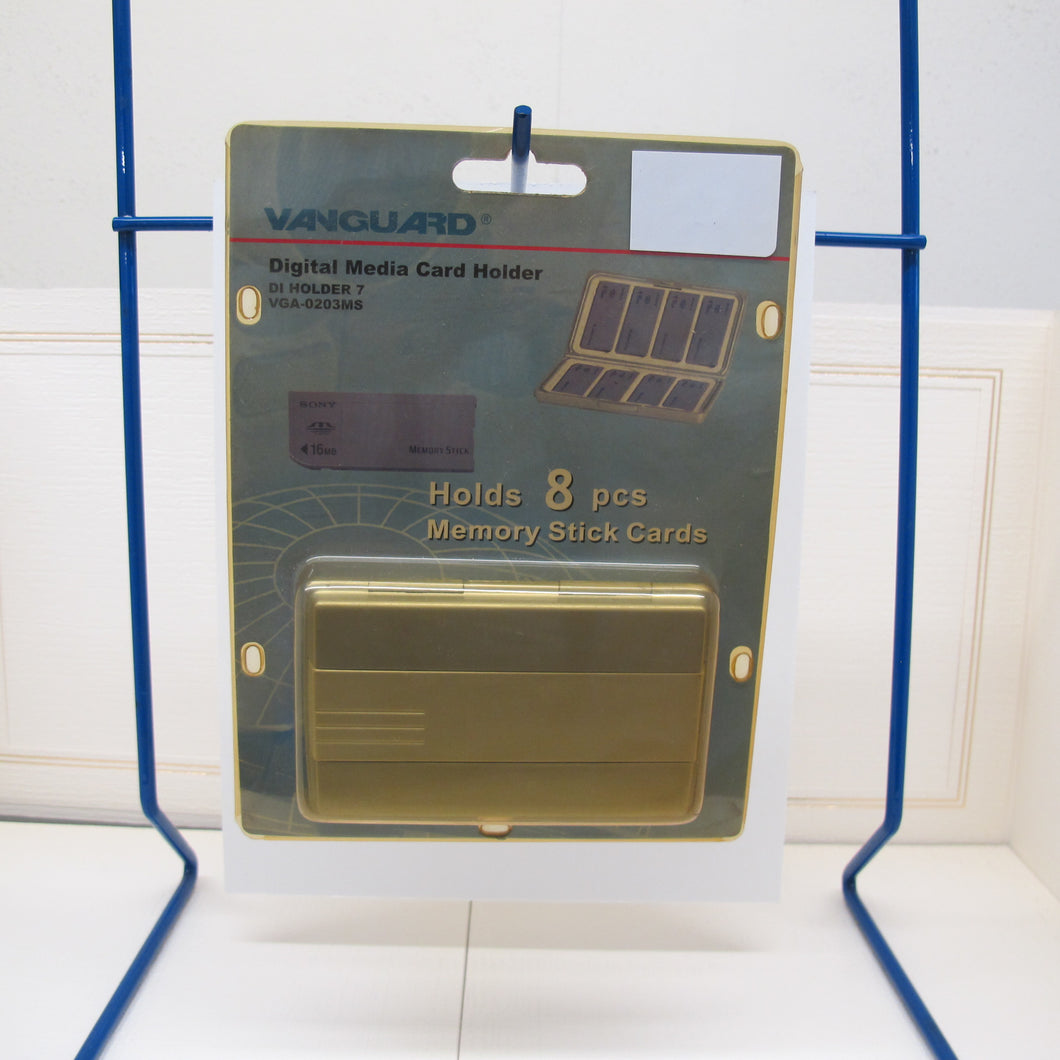Vanguard - Digital Media Card Holder DI Holder 7 VGA -0203MS